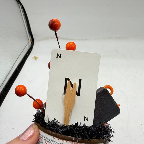 Halloween Road trip Decor centerpiece - Multimedia Assemblage Can - Picture 6 of 9